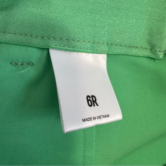 Express Stylist Super High Rise Green Pants - Picture 5 of 8